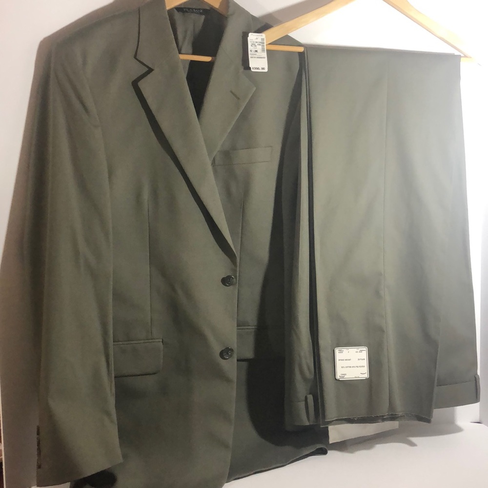 Aspen NWT JOS A Bank 42L 36W Cotton Blend Suit